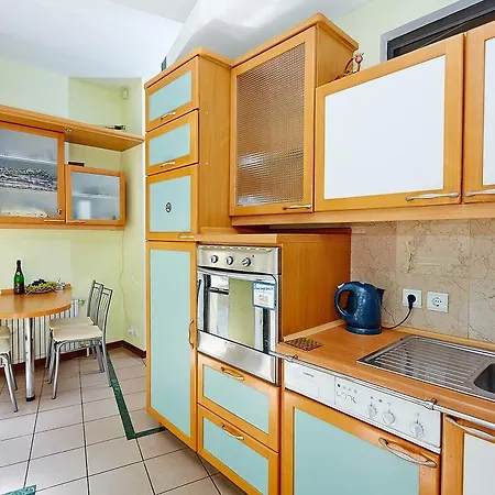 Apartment Deribasovskaya With Jacuzzi Odesa Exterior photo